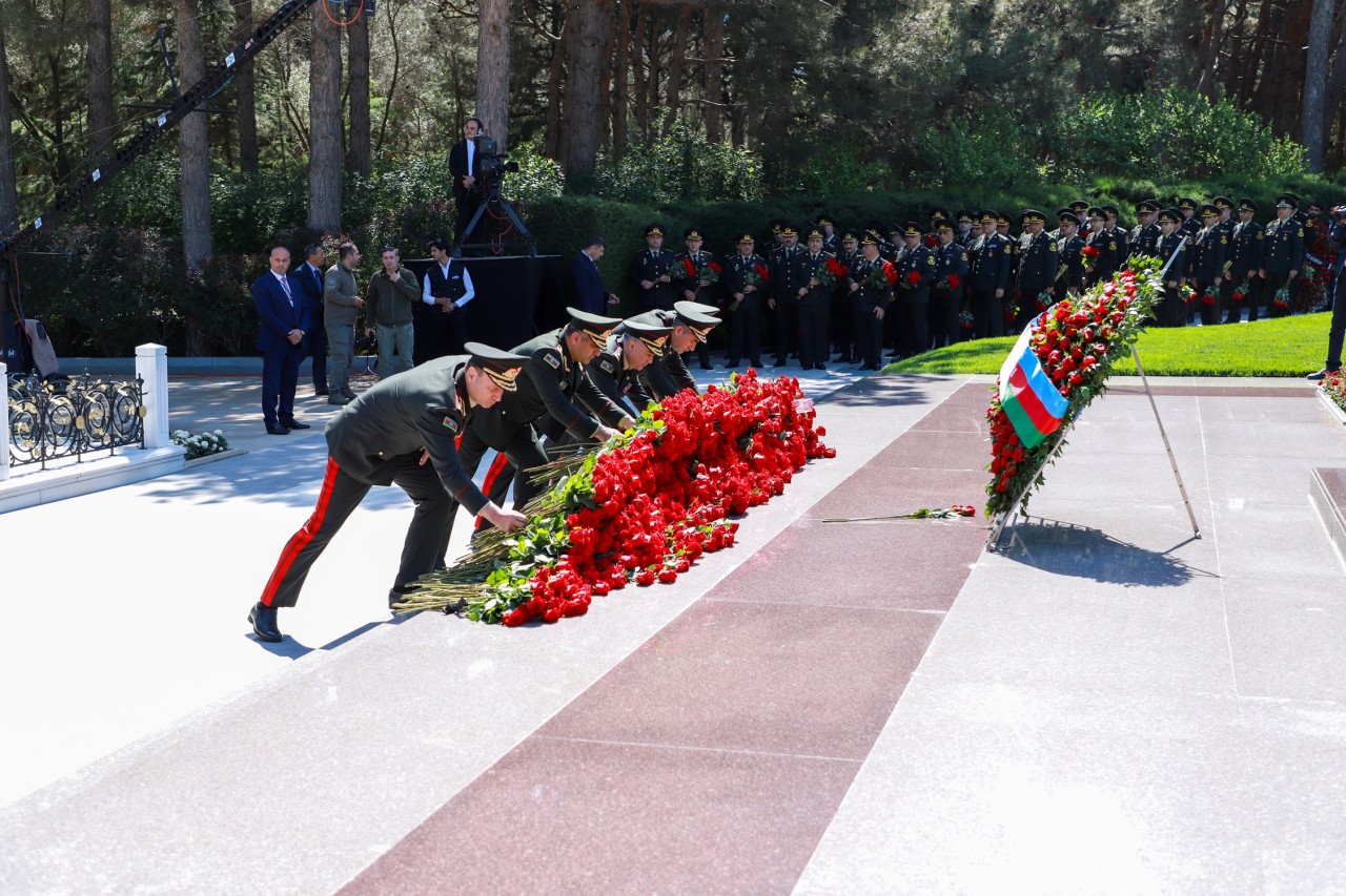 Dövlət Xidmətində Ulu Öndərin xatirəsinə həsr olunan tədbirlər keçirilib - FOTOLAR